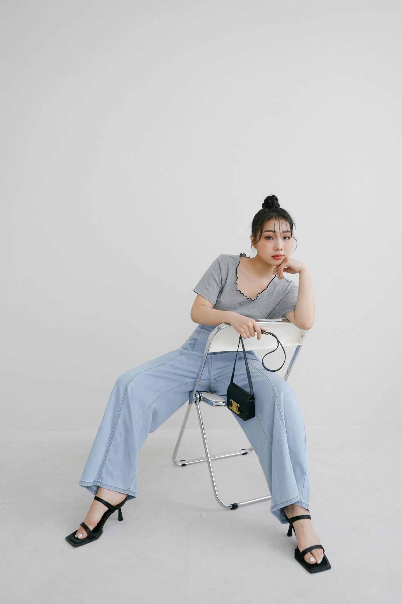 Pear-Shaped Friendly! Seamed Plus Size Wide Leg Jeans