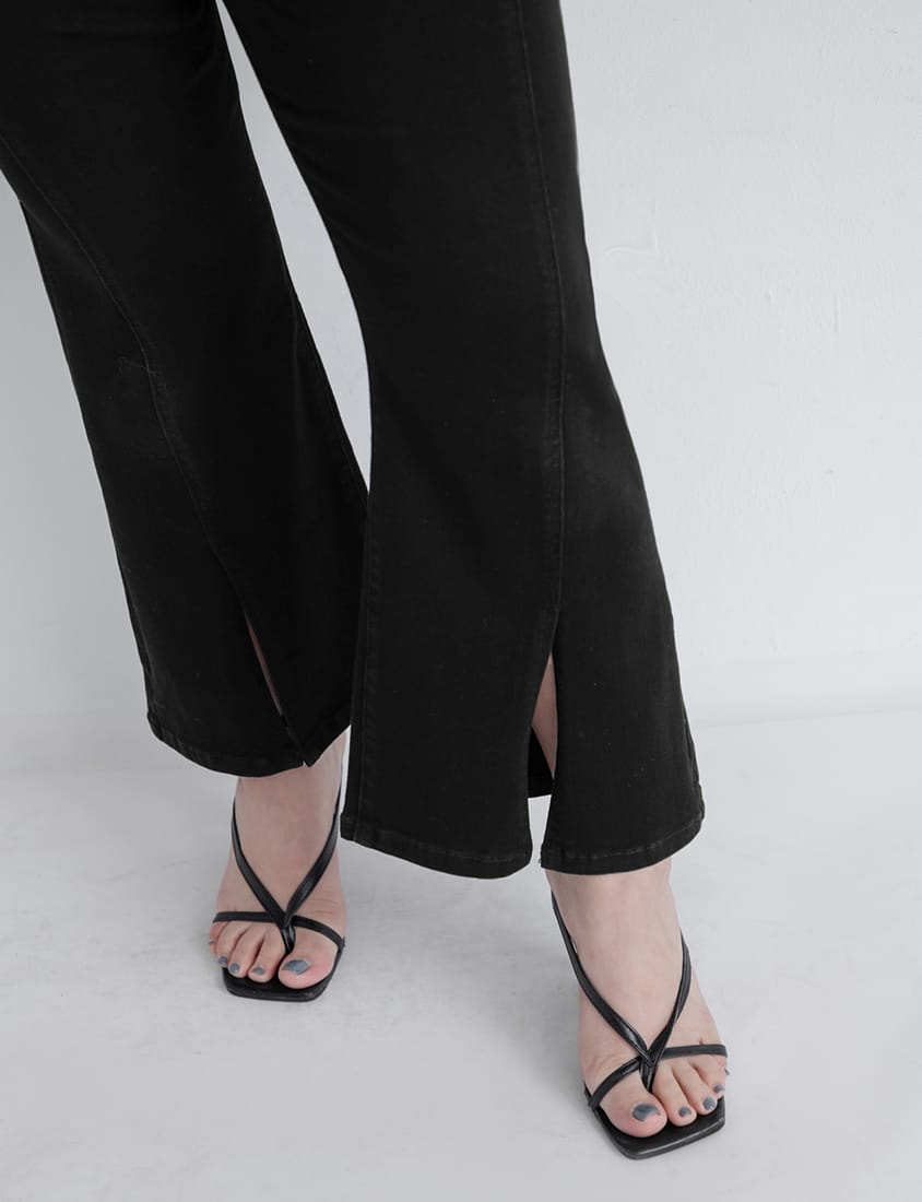 MUA! Snatched Waist Slim Fit Front Slit Plus Size Flare Jeans