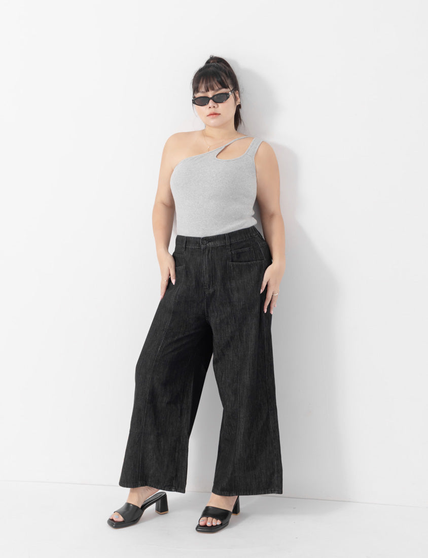 Standard Stitch Detail Plus Size Wide-Leg Jeans