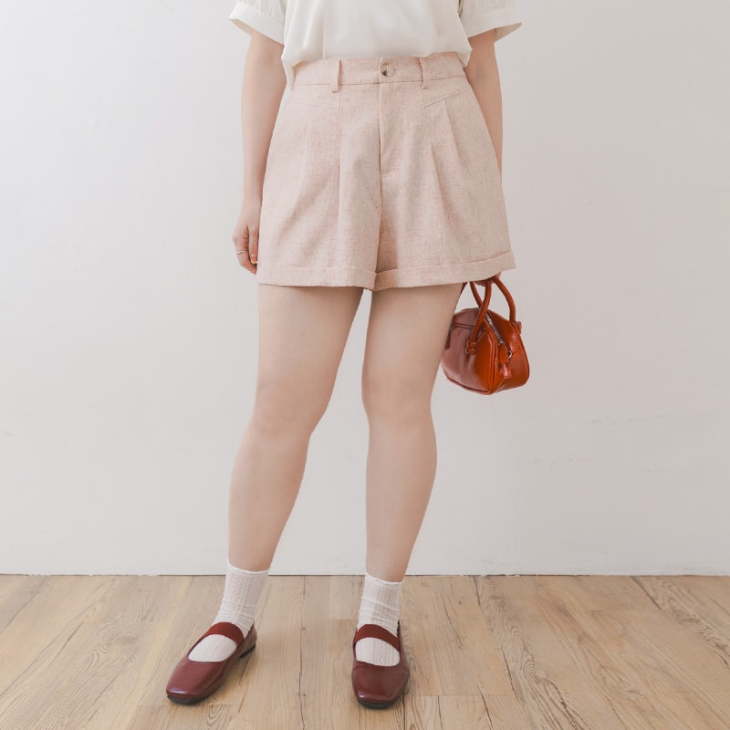 MISS. Wrinkle-Resistant Skin-Friendly Linen Cuffed Plus Size Shorts