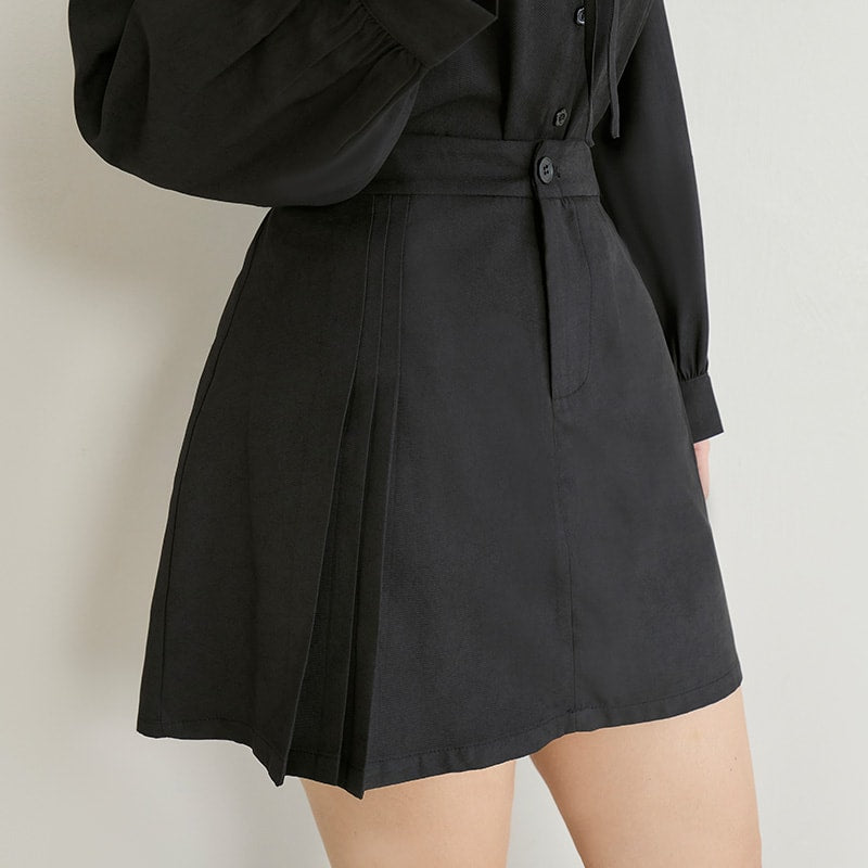 Asymmetrical Pleated Elastic Back Waist Twill Plus Size Mini Skirt