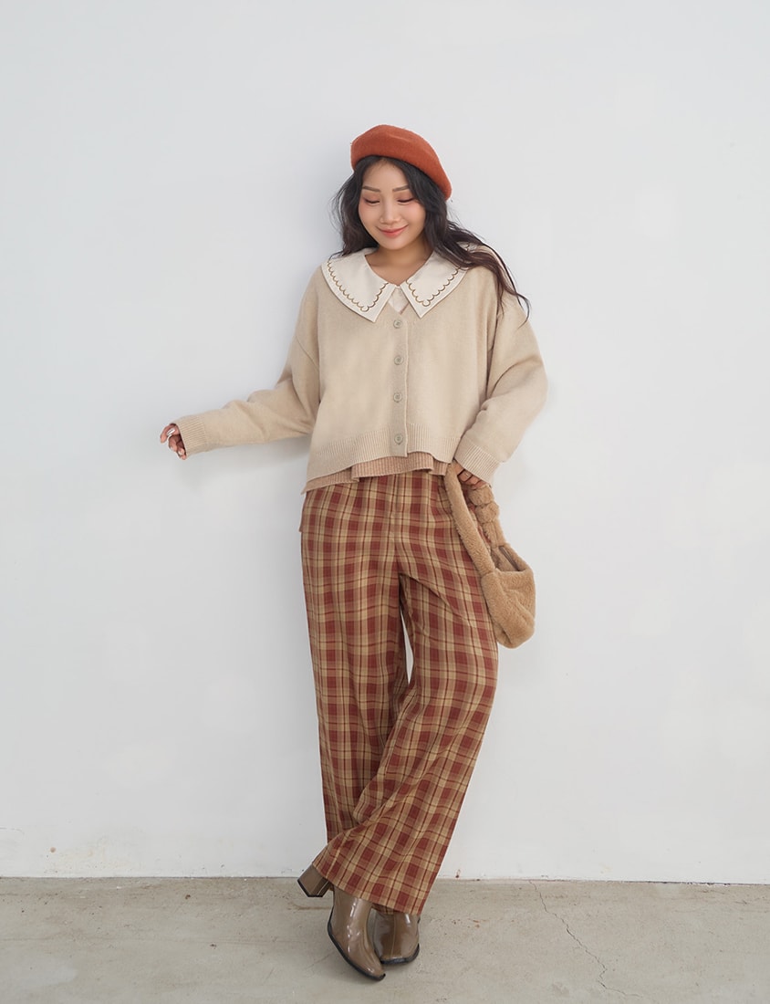 Classic V-Neck Multicolor Cropped Plus Size Knit Cardigan