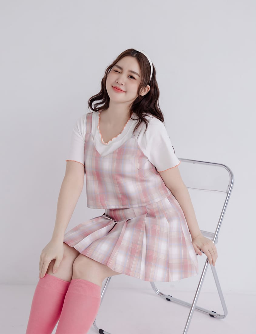 Korean Preppy Elastic Back Plaid Pleated Plus Size Mini Skirt (With Shorts)