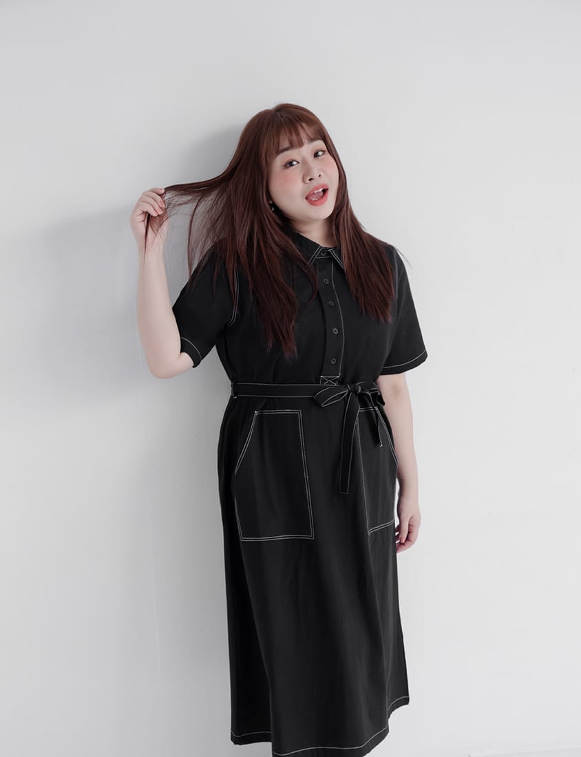 Color-Block Stitching Collar Twill Plus Size Maxi Dress (with Waist Tie)