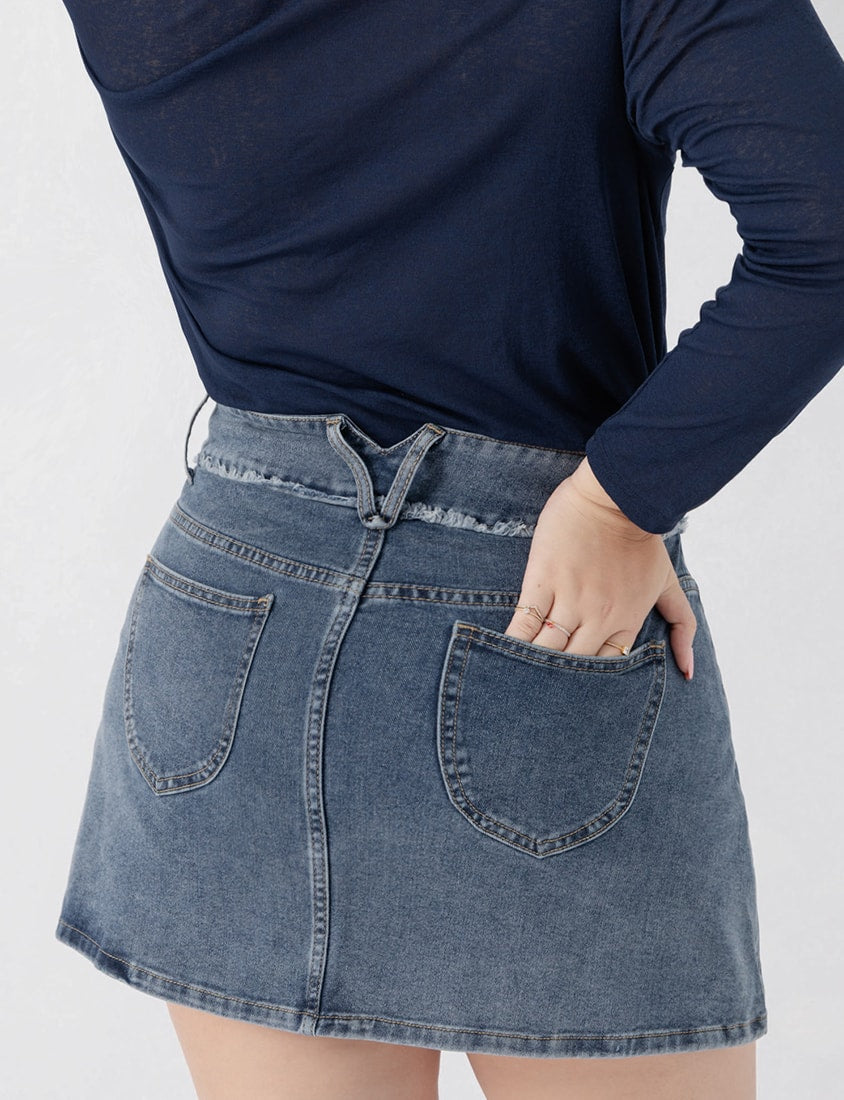 MUA! Frayed Waist Plus Size Denim Skort (With Inner Pants)