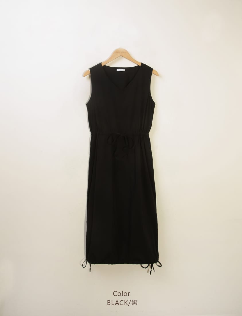 Cooling Tech V-Neck Plus Size Maxi Dress