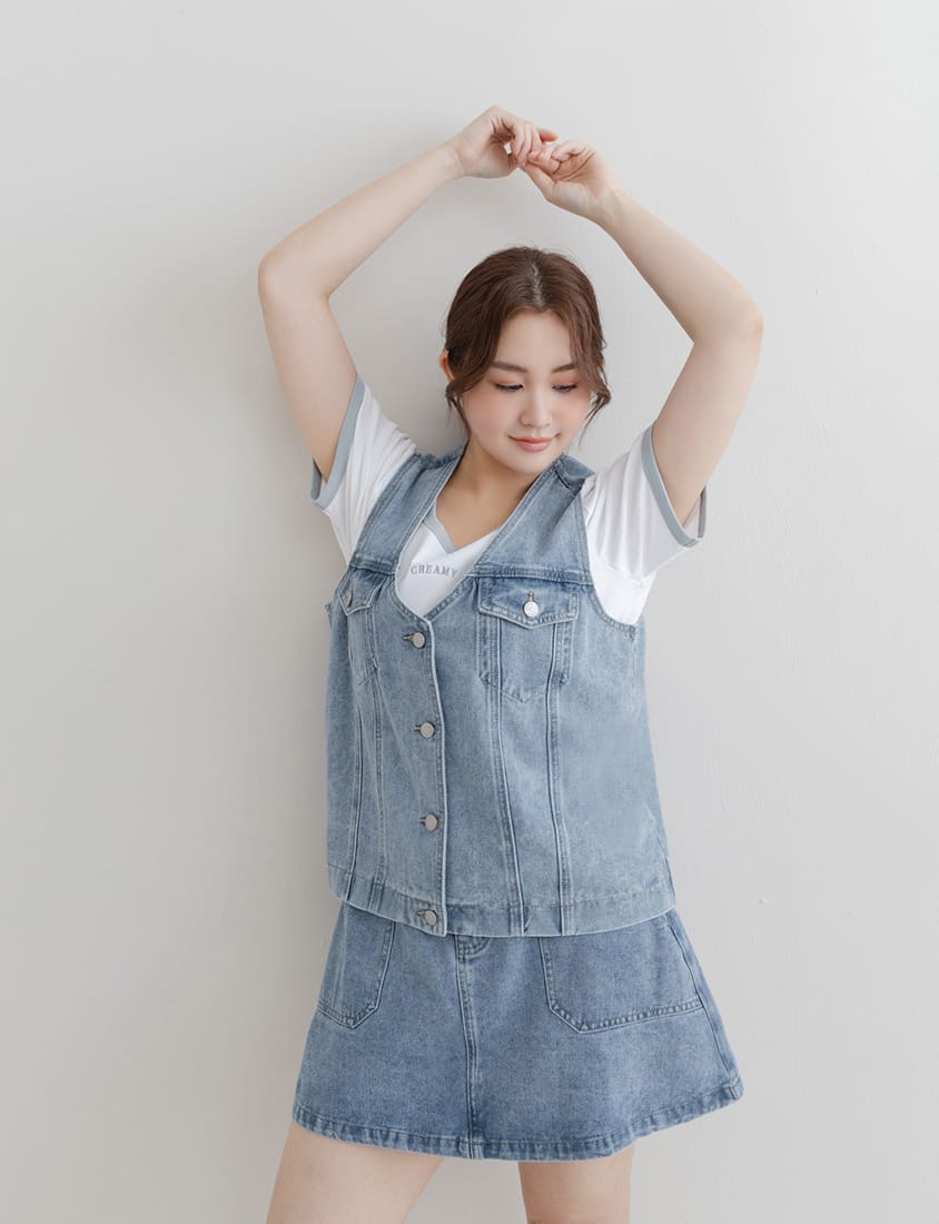 V-Neck Pocket Button Plus Size Denim Vest