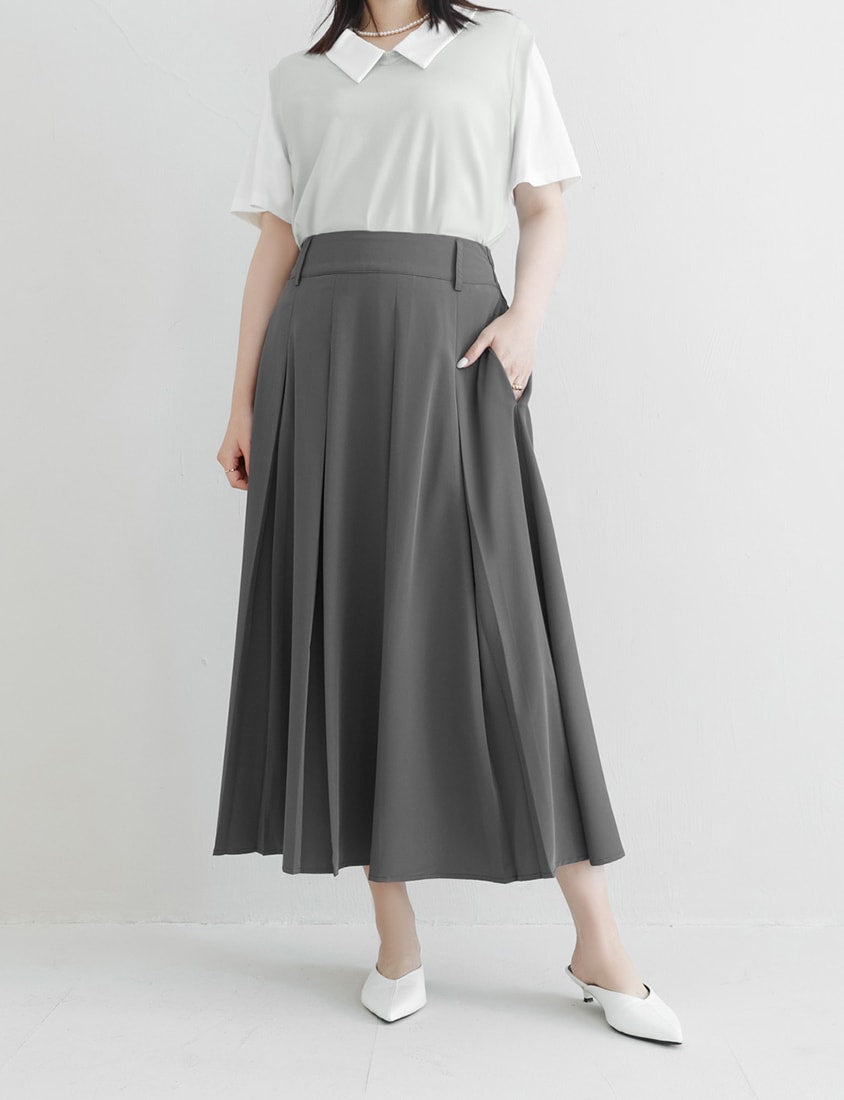 MISS. Elegant Wide Pleated Elastic Back Waist Plus Size Maxi Skirt