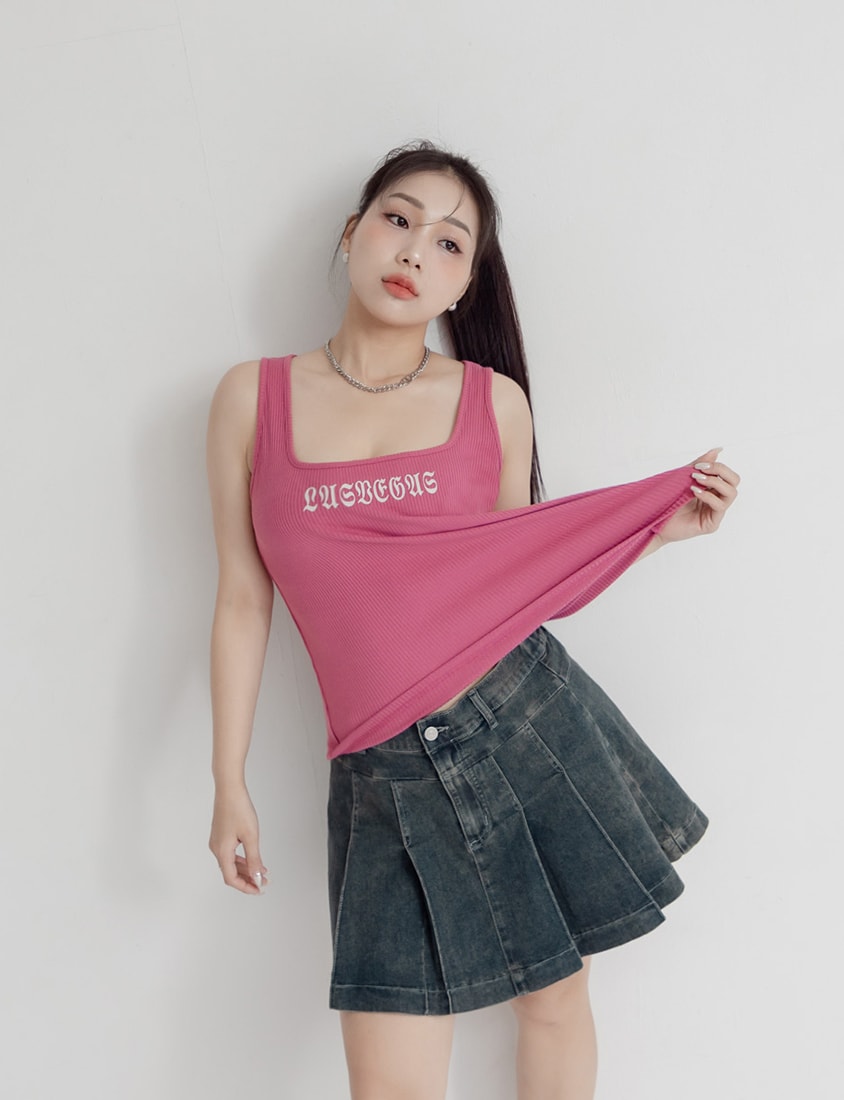 MUA! Sweet & Hot Denim Pleated Plus Size Mini Skirt (with Inner Pants)