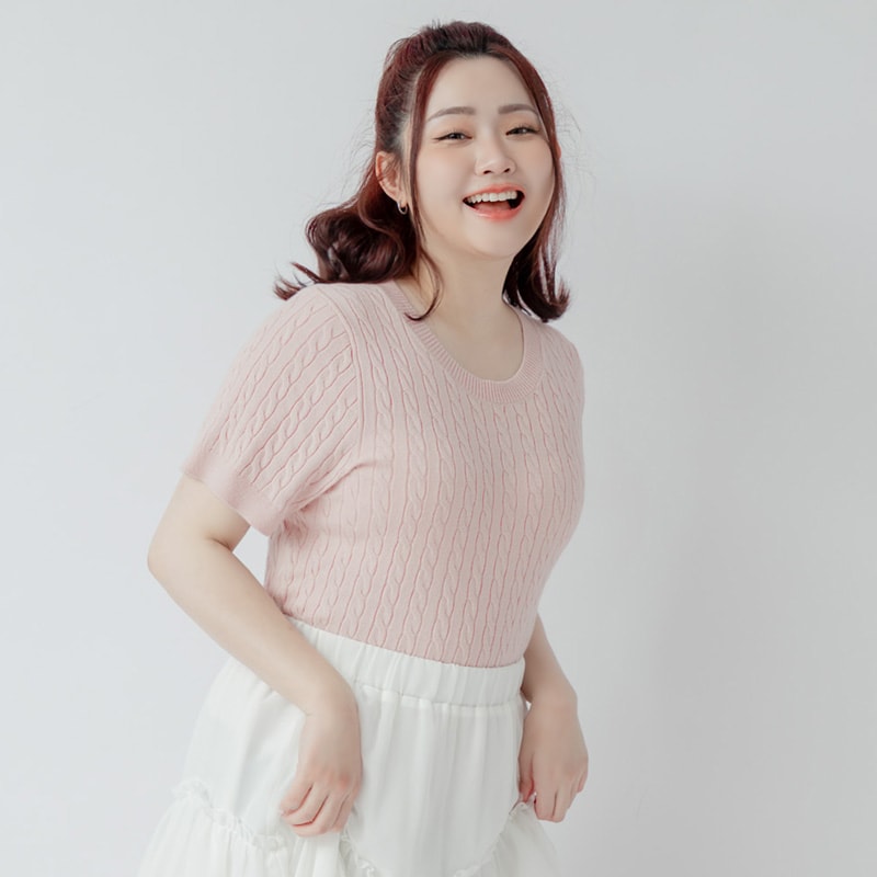Crewneck Cable Knit Short Sleeve Top