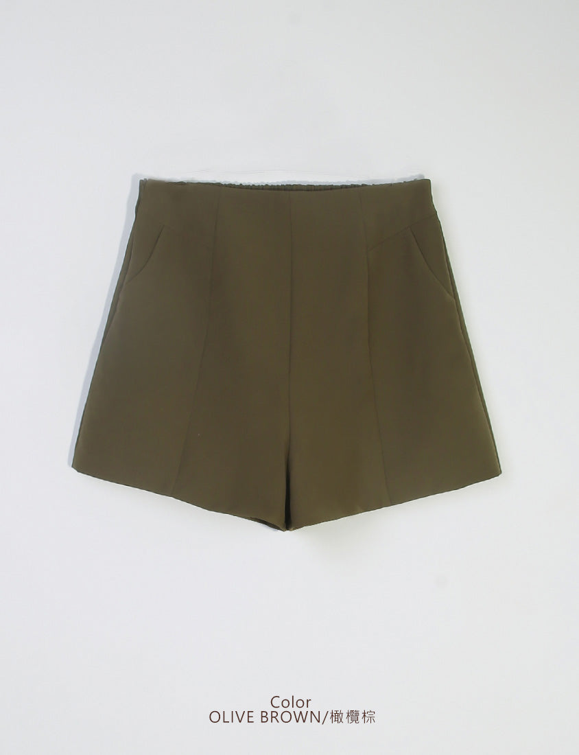 Versatile Center Stitch Plus Size Tailored Shorts