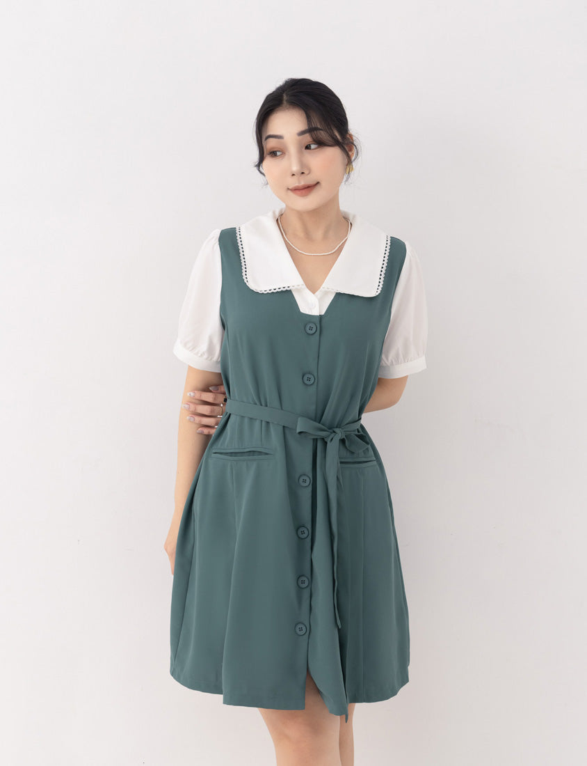 MISS. Elegant Lace Collar Plus Size Puff Sleeve Dress (With Waist Tie)