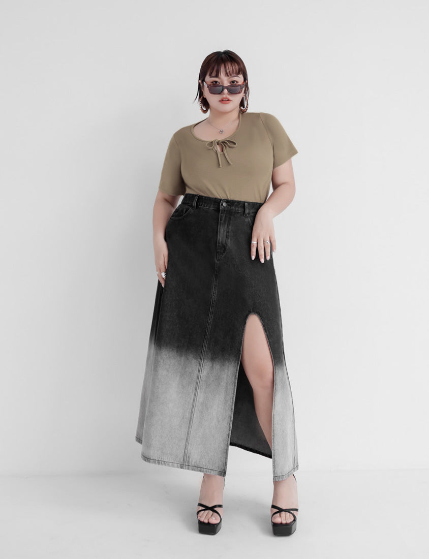 MUA! Space Cotton U-Neck Tie-Front Plus Size Top