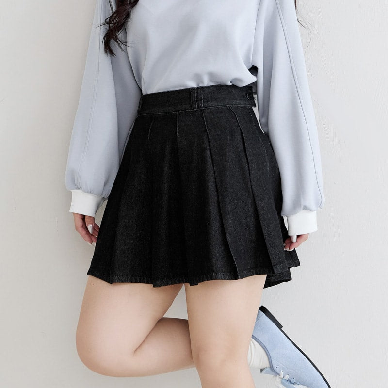 Playful Pleated Denim Mini Skirt (with Button)