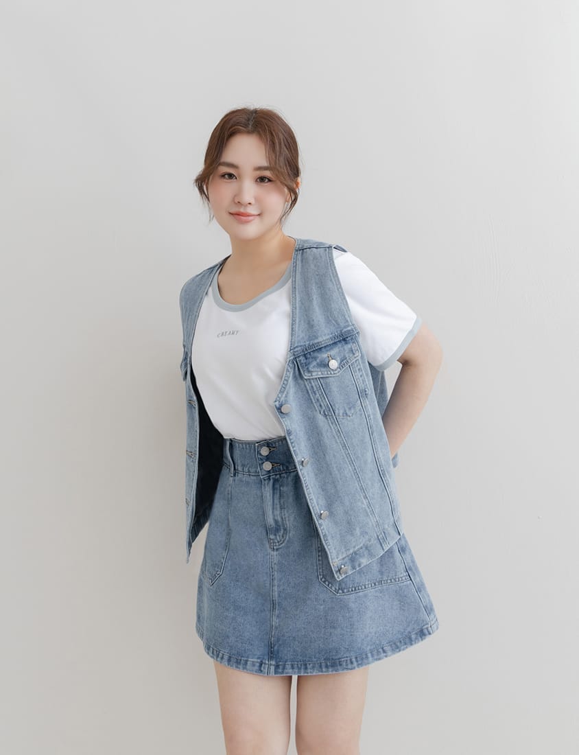 V-Neck Pocket Button Plus Size Denim Vest