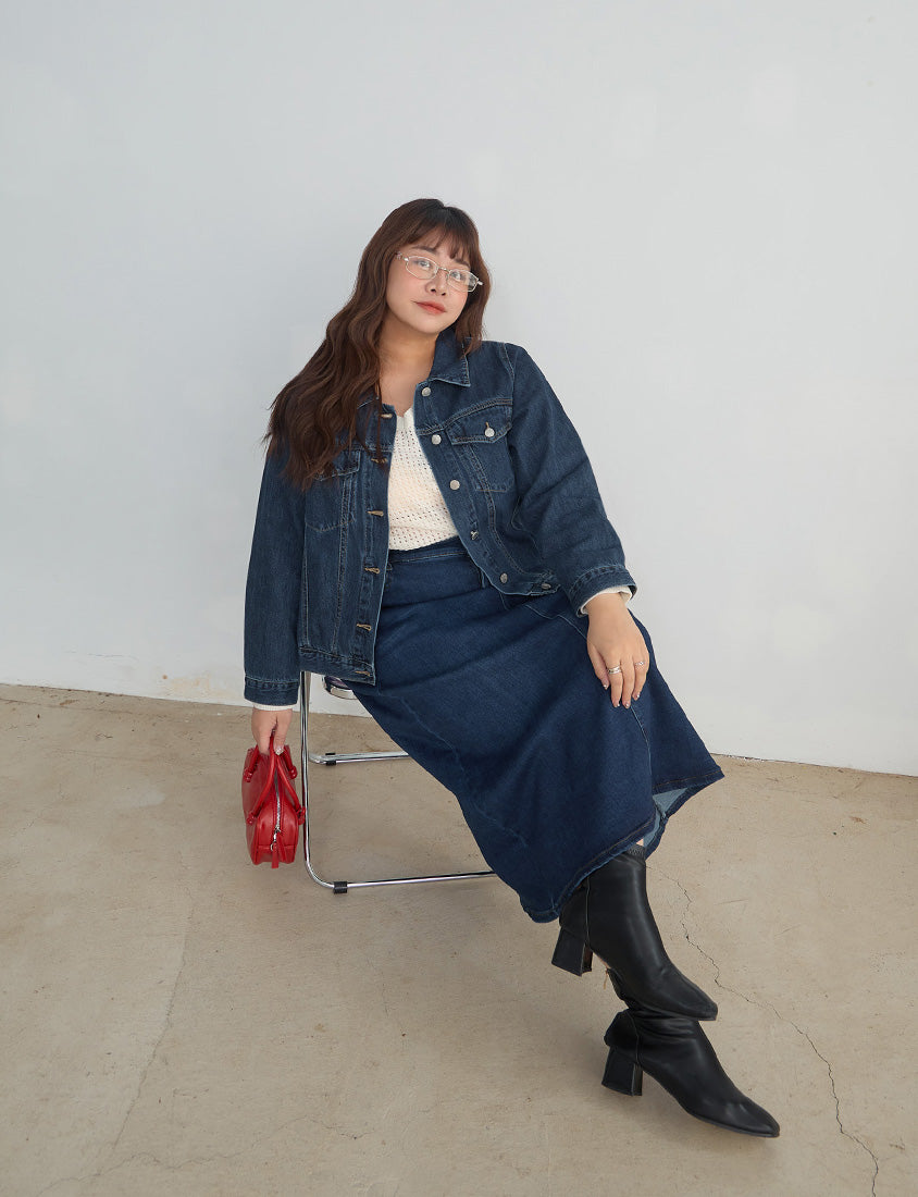 Apple-Shaped Friendly! Perfect Fit Back Slit Plus Size Denim Maxi Skirt