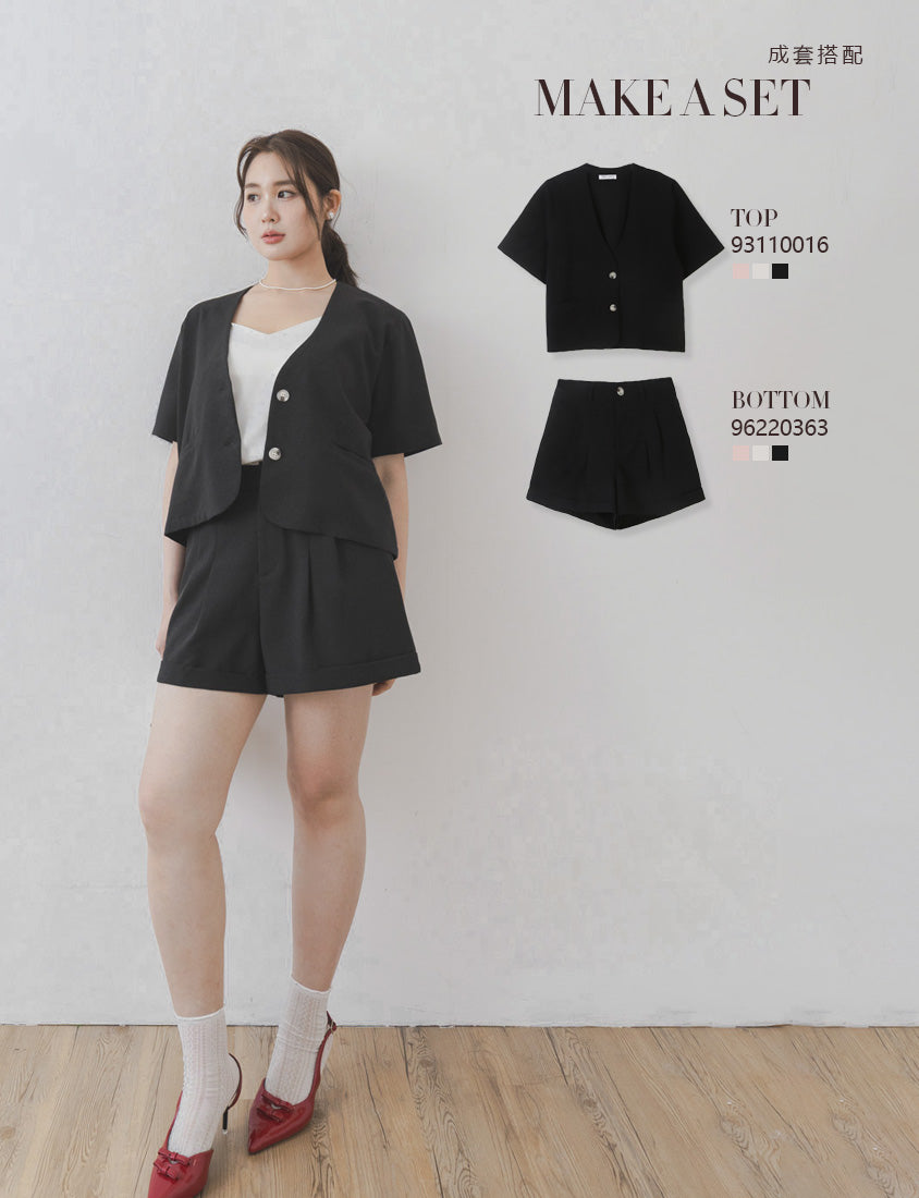 MISS. Wrinkle-Resistant Skin-Friendly Linen Cuffed Plus Size Shorts