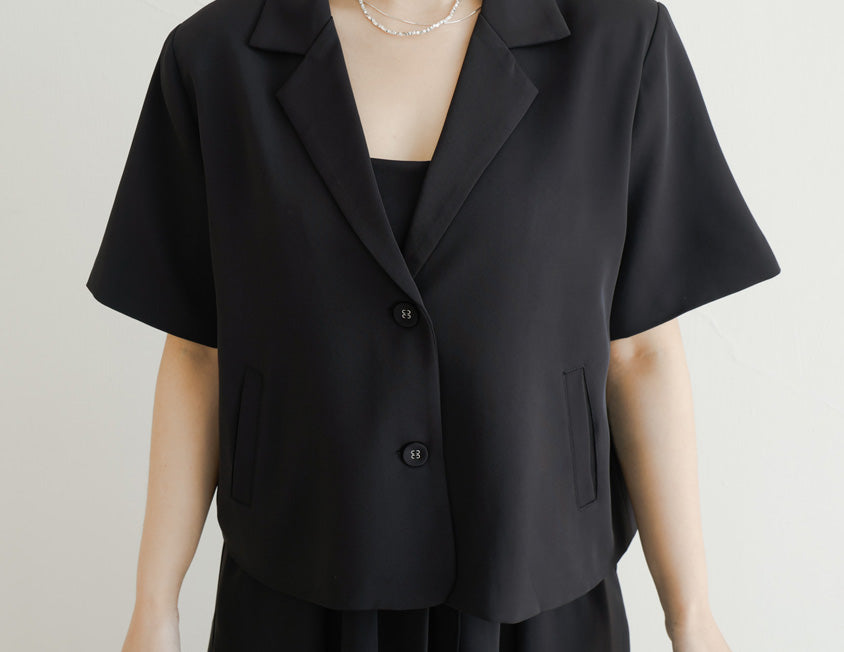 MISS. Silky Cool Plus Size Cropped Blazer