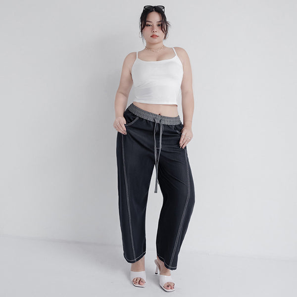 MUA! Color-Block Stitch Elastic Waist Plus Size Tapered Jeans