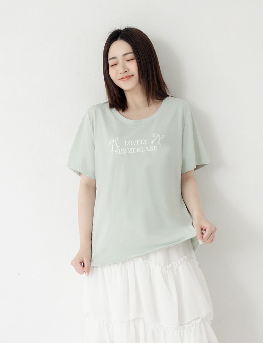 Sweet Bow Embroidery Plus Size Tee