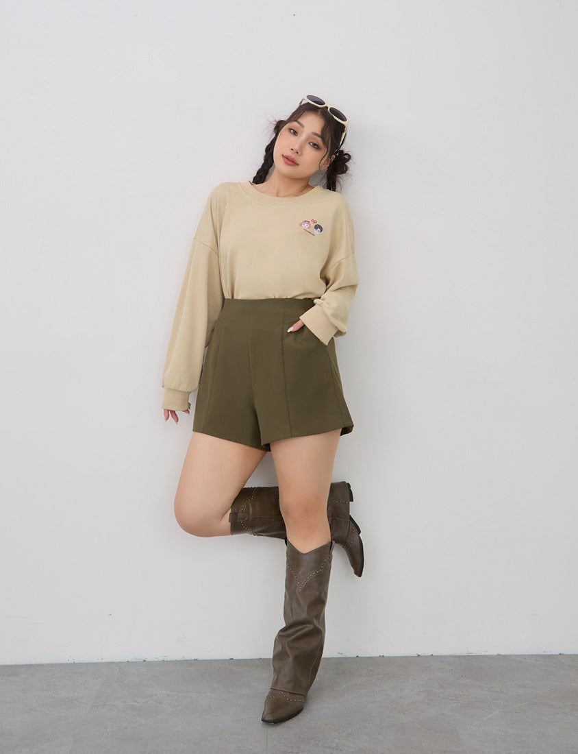 Versatile Center Stitch Plus Size Tailored Shorts