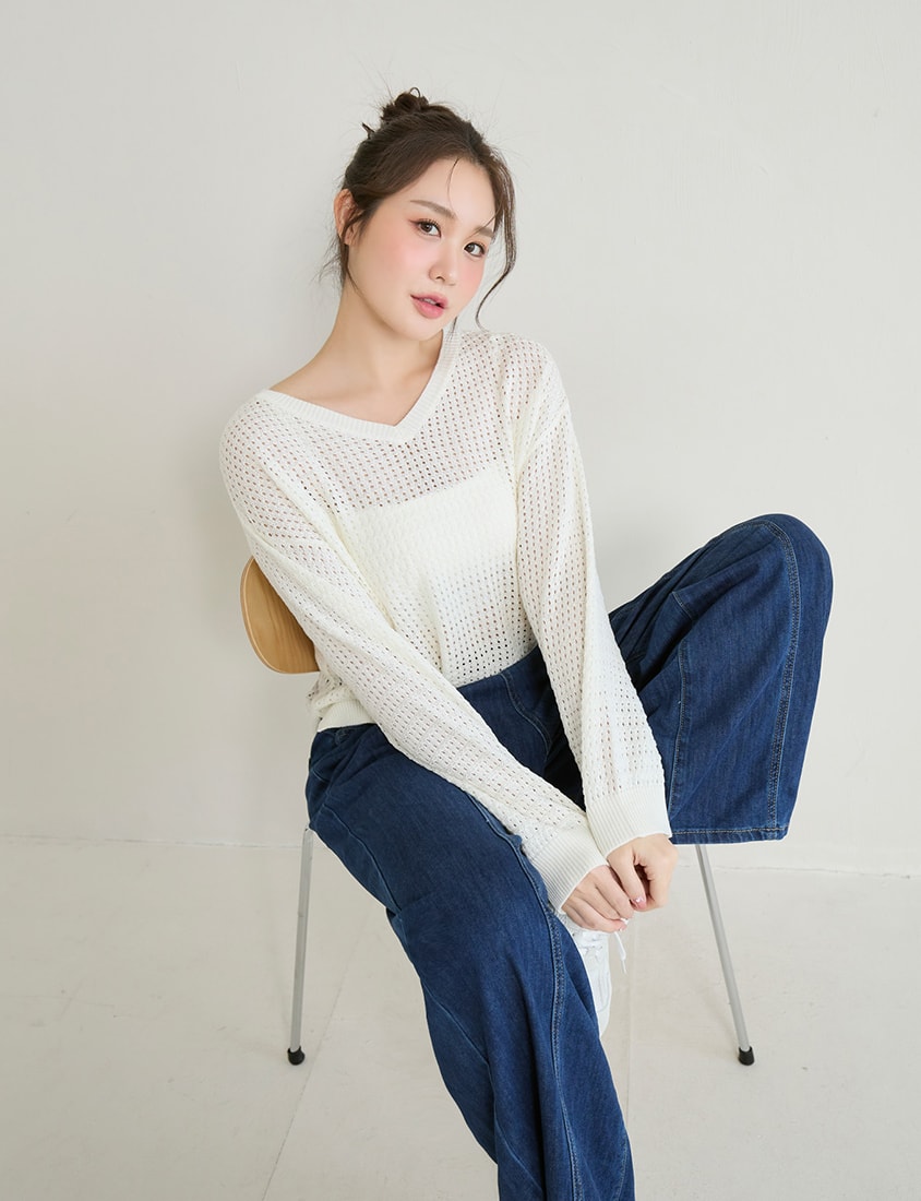 Anti-Pilling V-Neck Eyelet Plus Size Knit Top