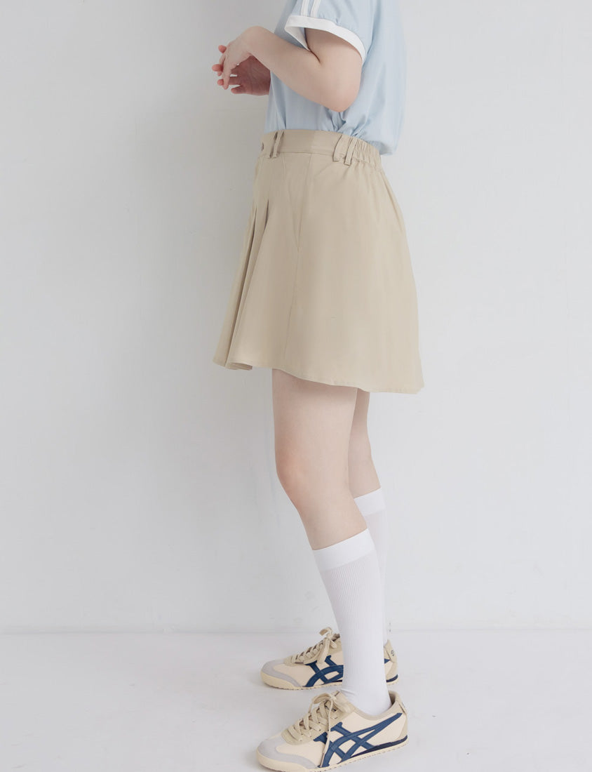 Skin-friendly Silky Pleated Back Elastic Plus Size Mini Skirt (With Pants)