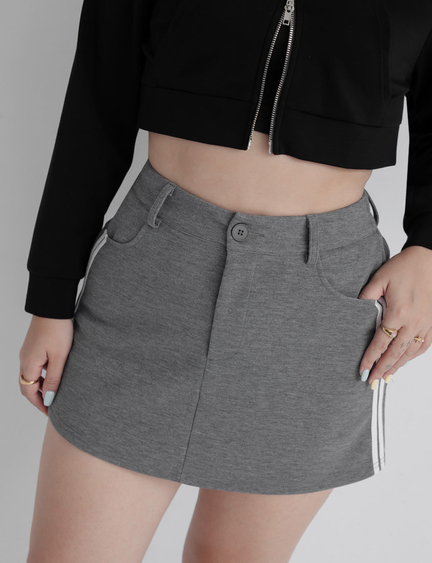 MUA! Space Cotton Back Elastic Plus Size Mini Skirt (With Pants)