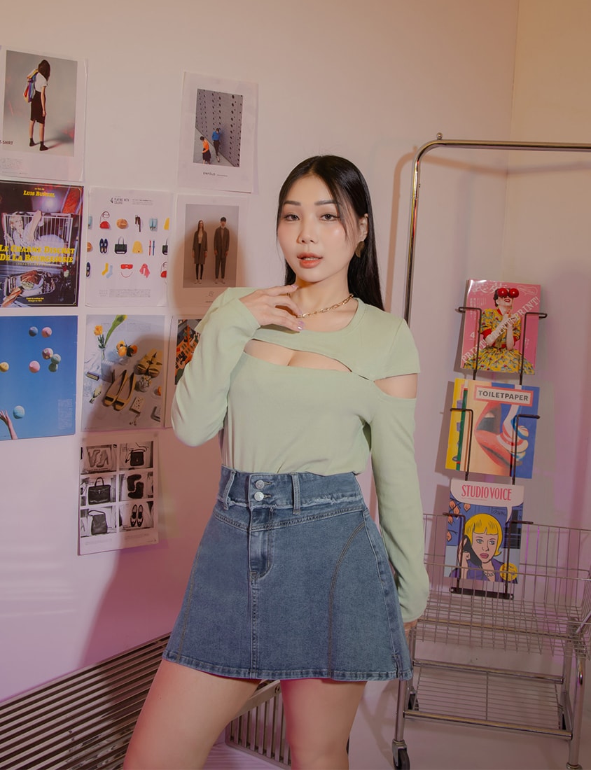 MUA! Cut-Out Plus Size Ribbed Top