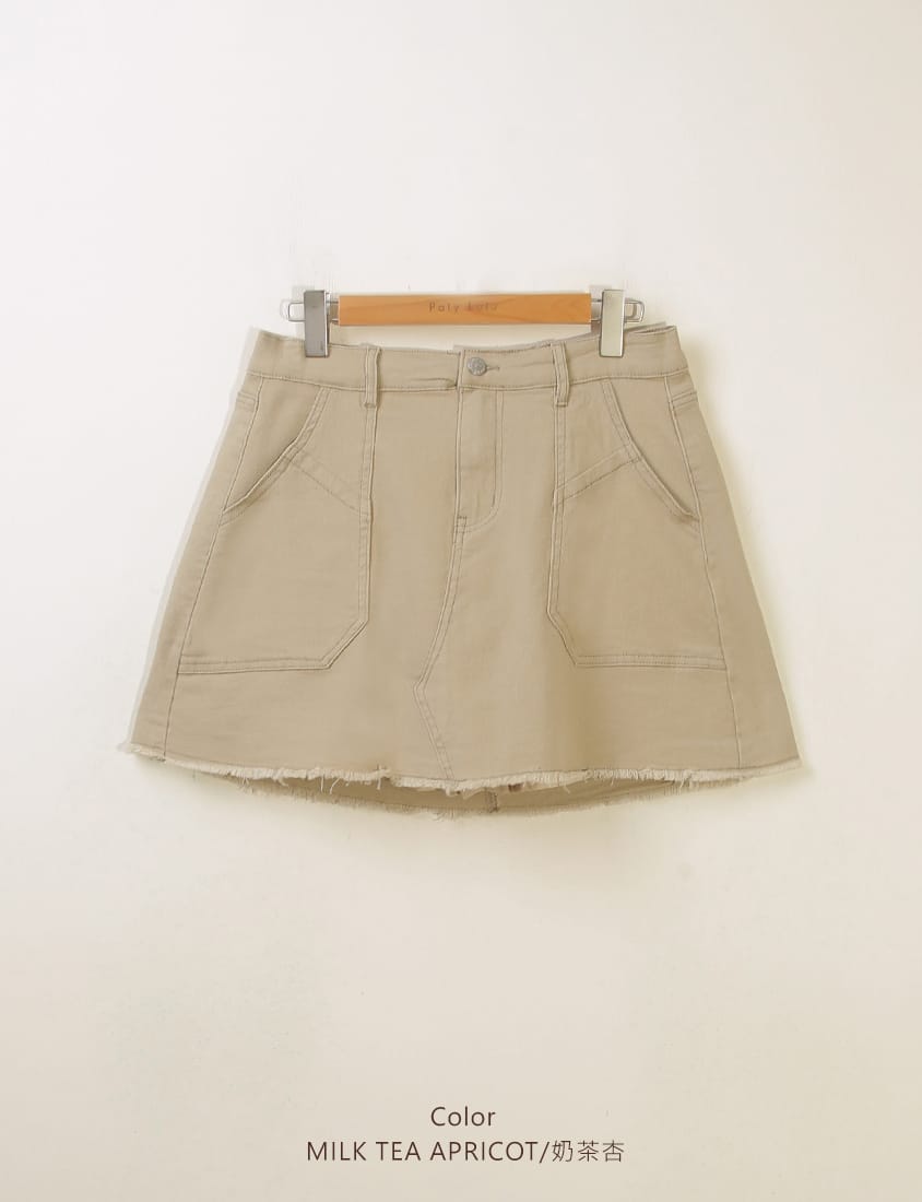 Pocket Twill Cotton Frayed Hem Plus Size Mini Skirt (With Inner Shorts)