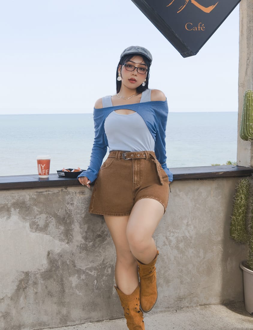 MUA! Layered Ribbed Contrast Plus Size Top