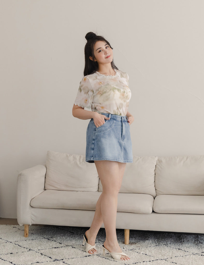Curved Stitch A-Line Plus Size Skort