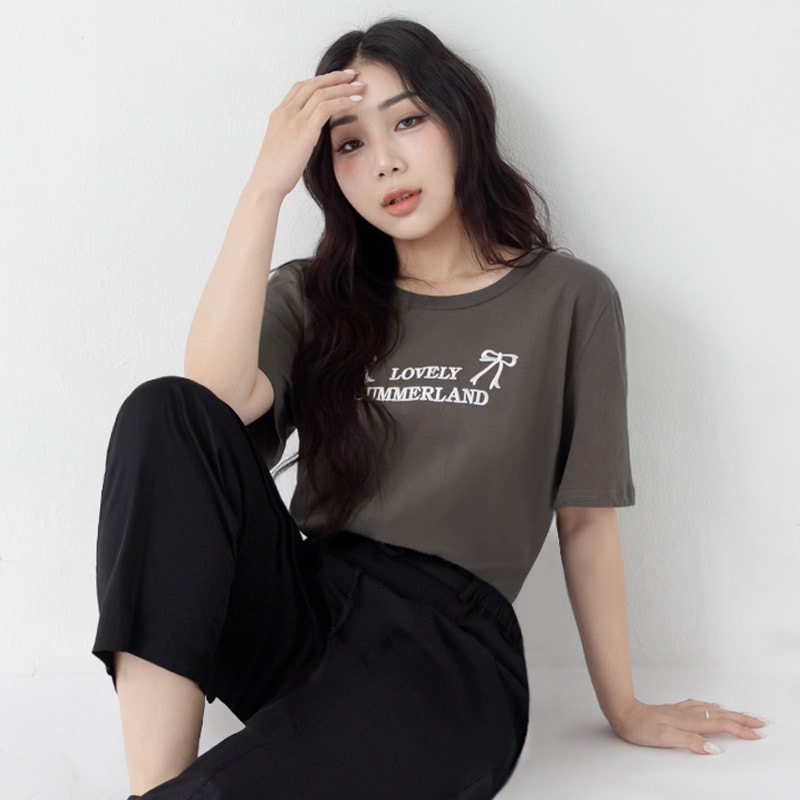 Sweet Bow Embroidery Plus Size Tee