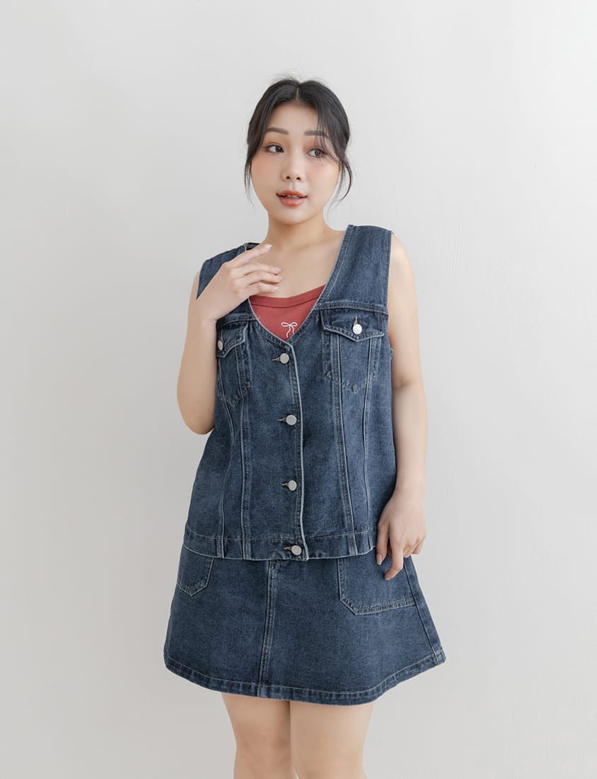 V-Neck Pocket Button Plus Size Denim Vest