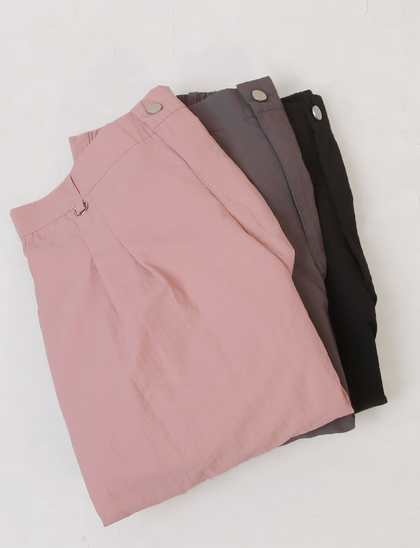 MUA! Edgy Pleated Back Elastic Nylon Plus Size Cargo Pants