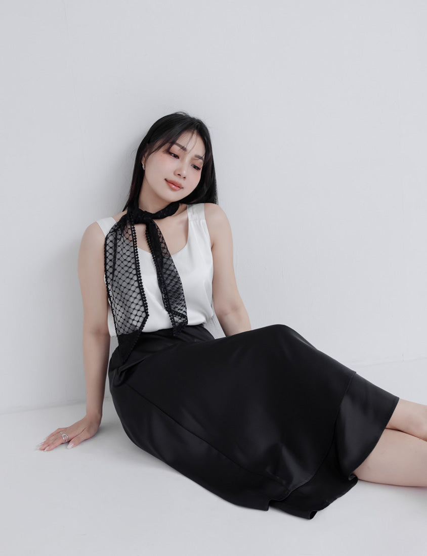 MISS. Fairy Double Layered Back Elastic Glossy Plus Size Maxi Skirt