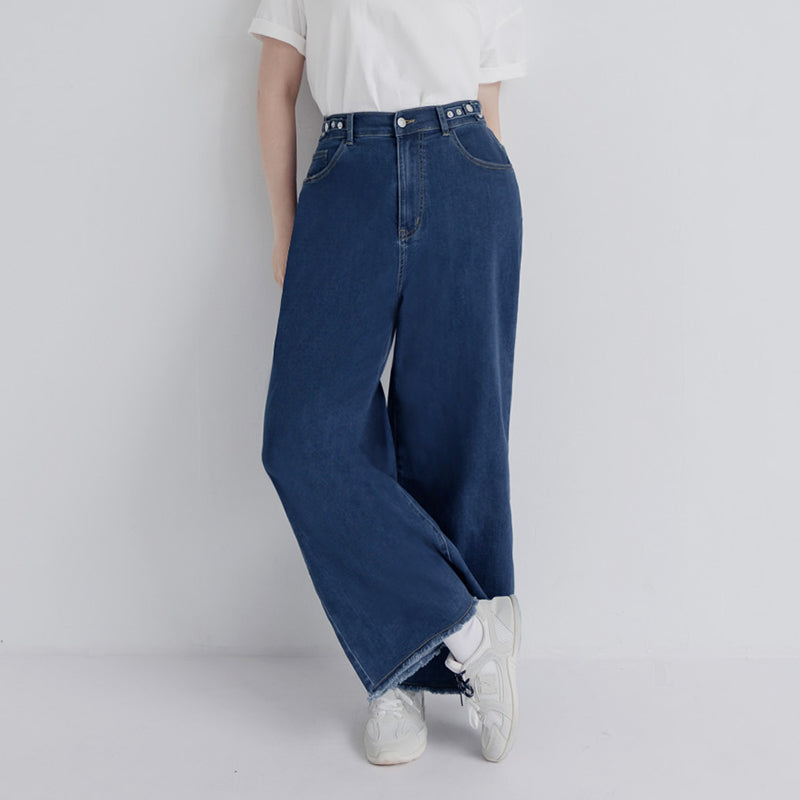 Cooling Tech with Raw Hem Plus Size Straight Leg Denim