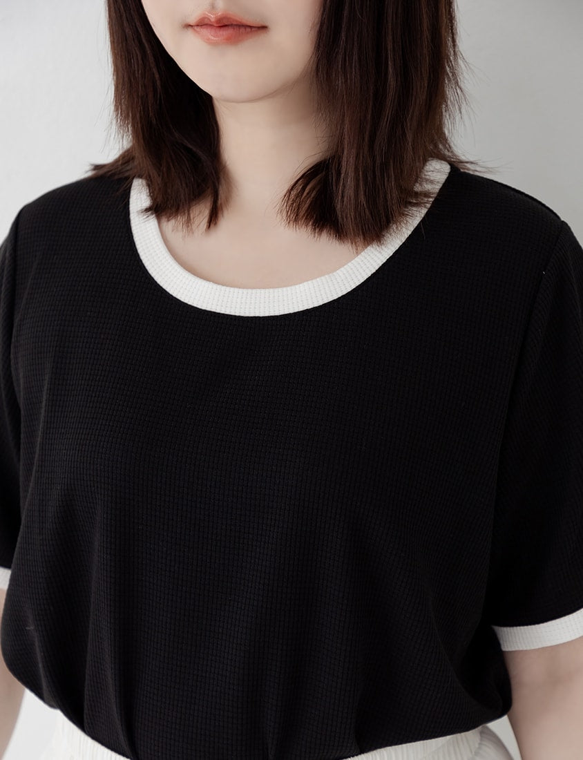 Colorblock Waffle Heart Embroidery Plus Size Top