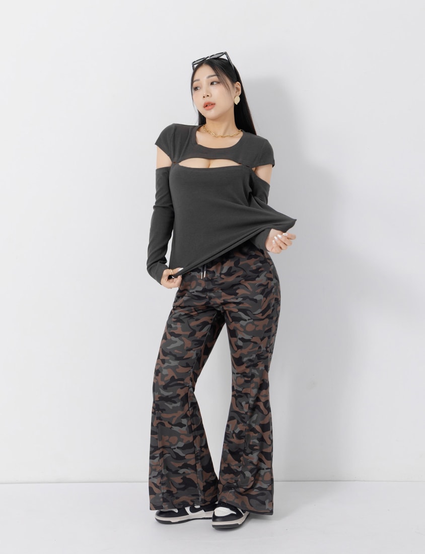 MUA! Cut-Out Plus Size Ribbed Top