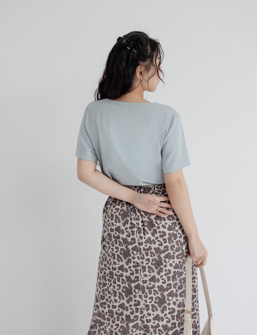 U-Neck Multicolor Plus Size Comfy Slim Tee