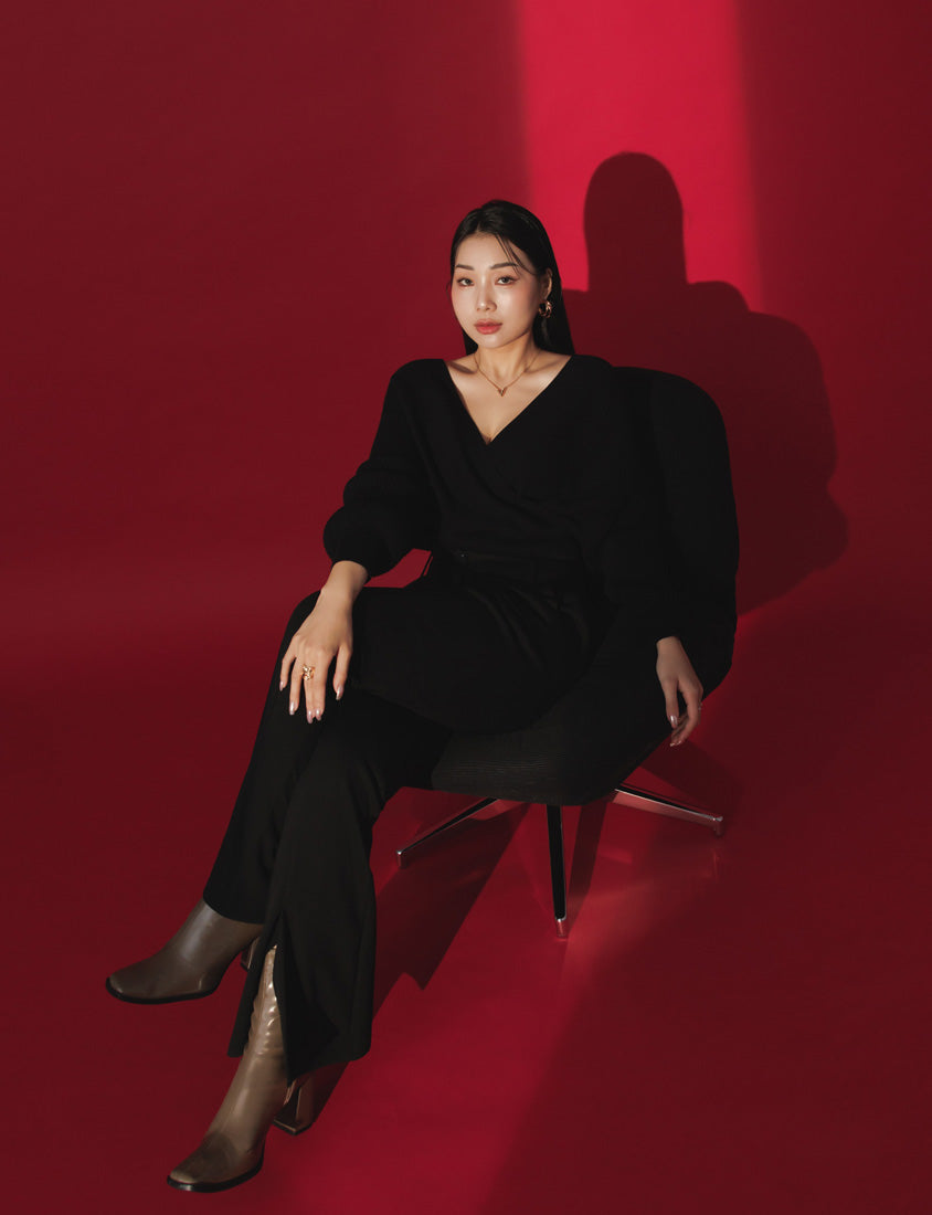 MUA! Sexy Overlap Rib-Knit Plus Size V-Neck Top