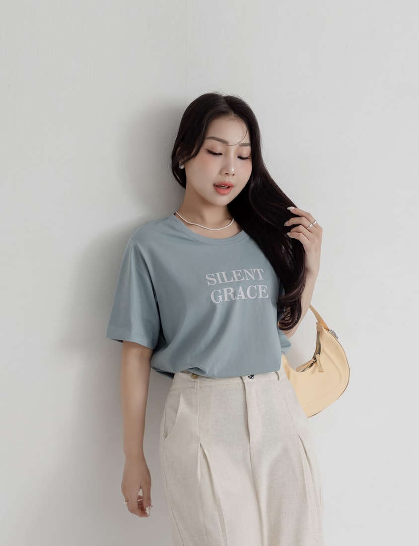 MISS. Basic Graphic Print Plus Size Short Sleeve Tee