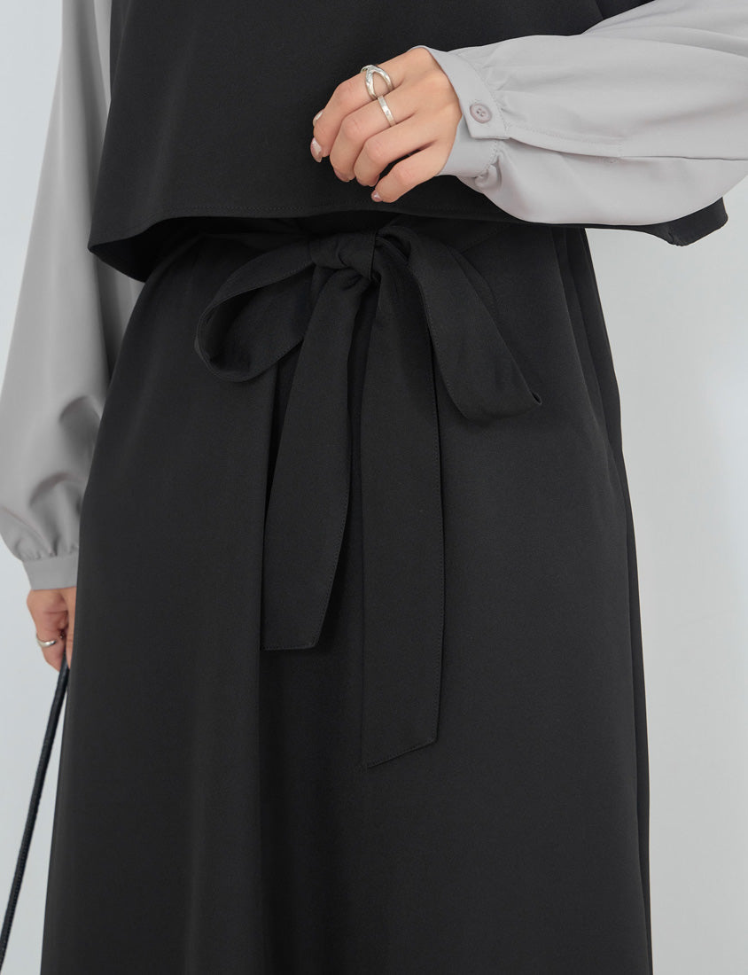 MISS. Contrast Faux Two Piece Waist Tie Plus Size Maxi Dress