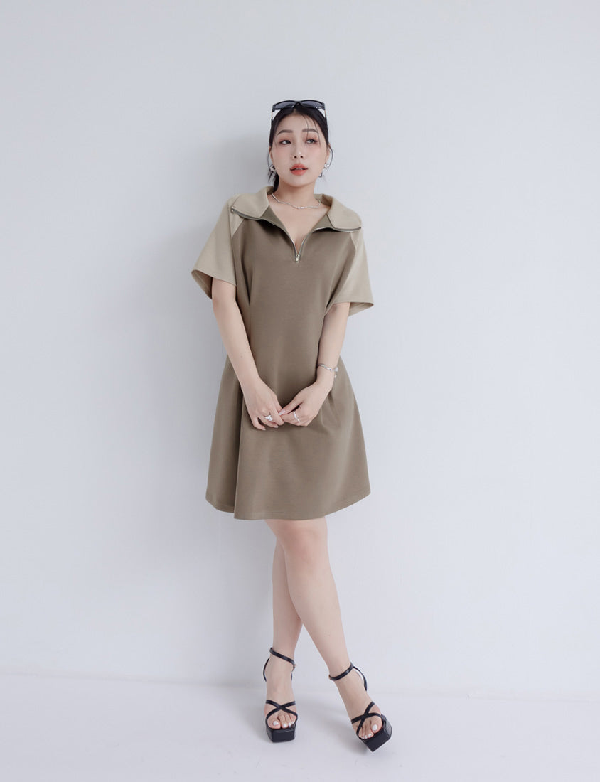 MUA! Space Cotton Color-Block Stand Collar Plus Size Short Sleeve Mini Dress