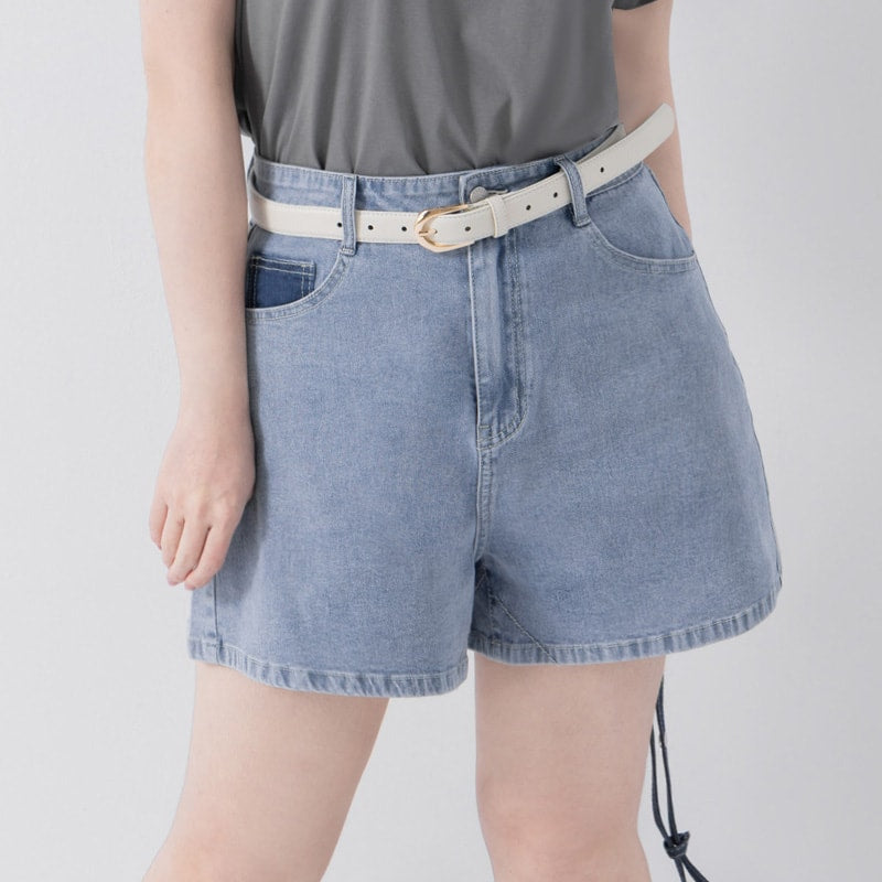 Versatile Contrast-Pocket Plus Size Denim Shorts