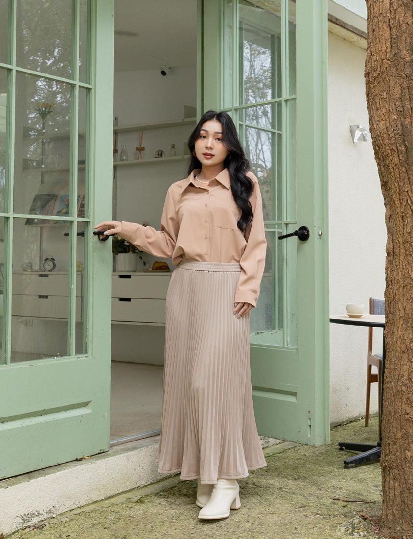 MISS. Fairy Pleated Elastic Waist Plus Size Maxi Skirt