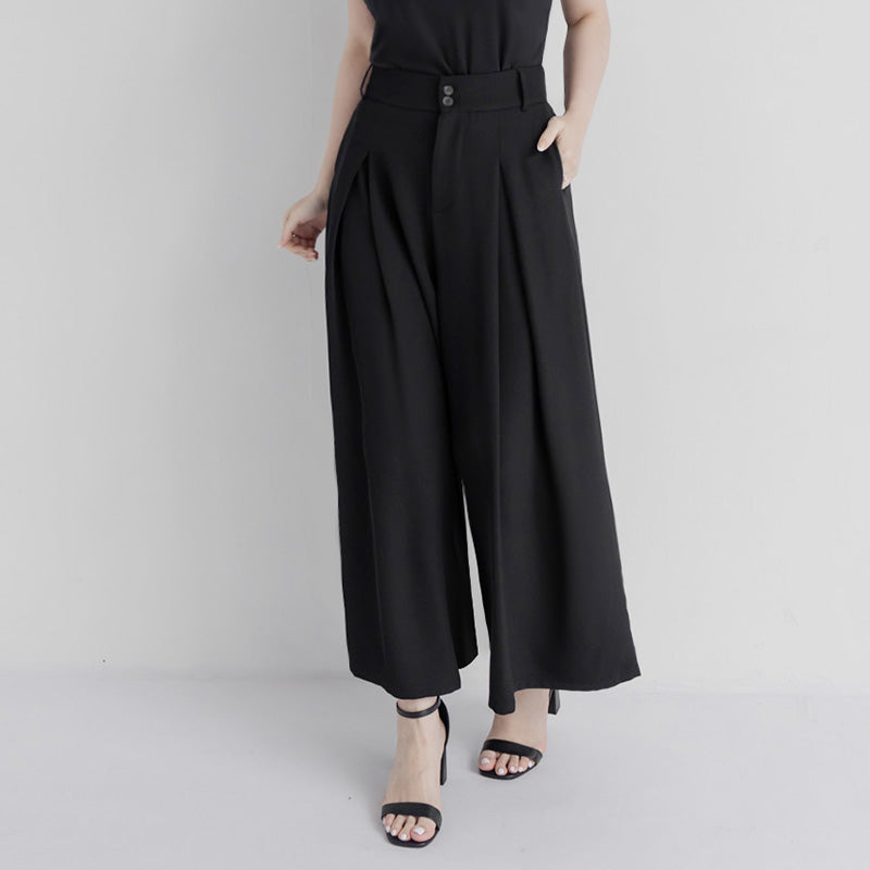 MISS. High Waist Pleated Tummy Flattering Plus Size Tailored Pants