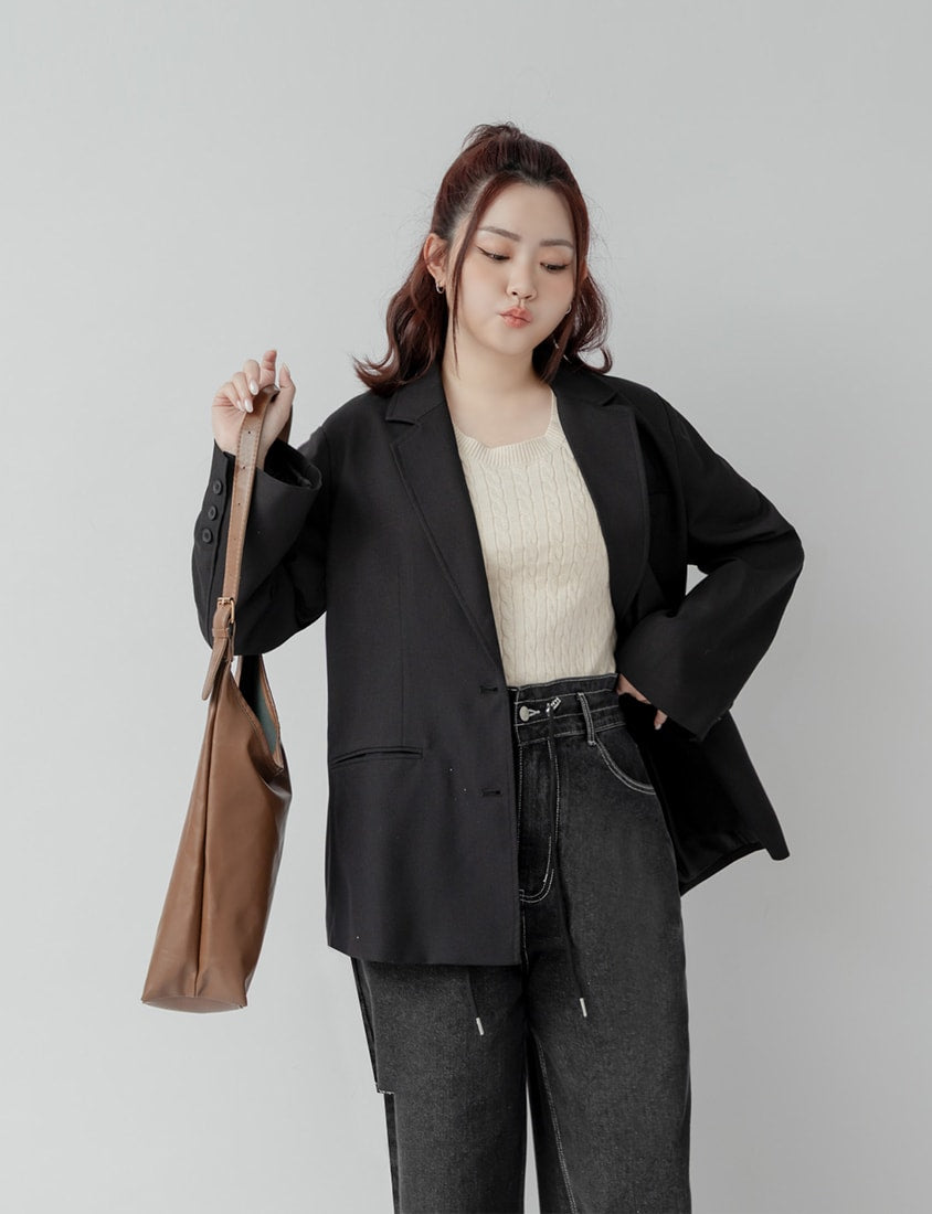 Minimal Versatile Plus Size Tailored Blazer