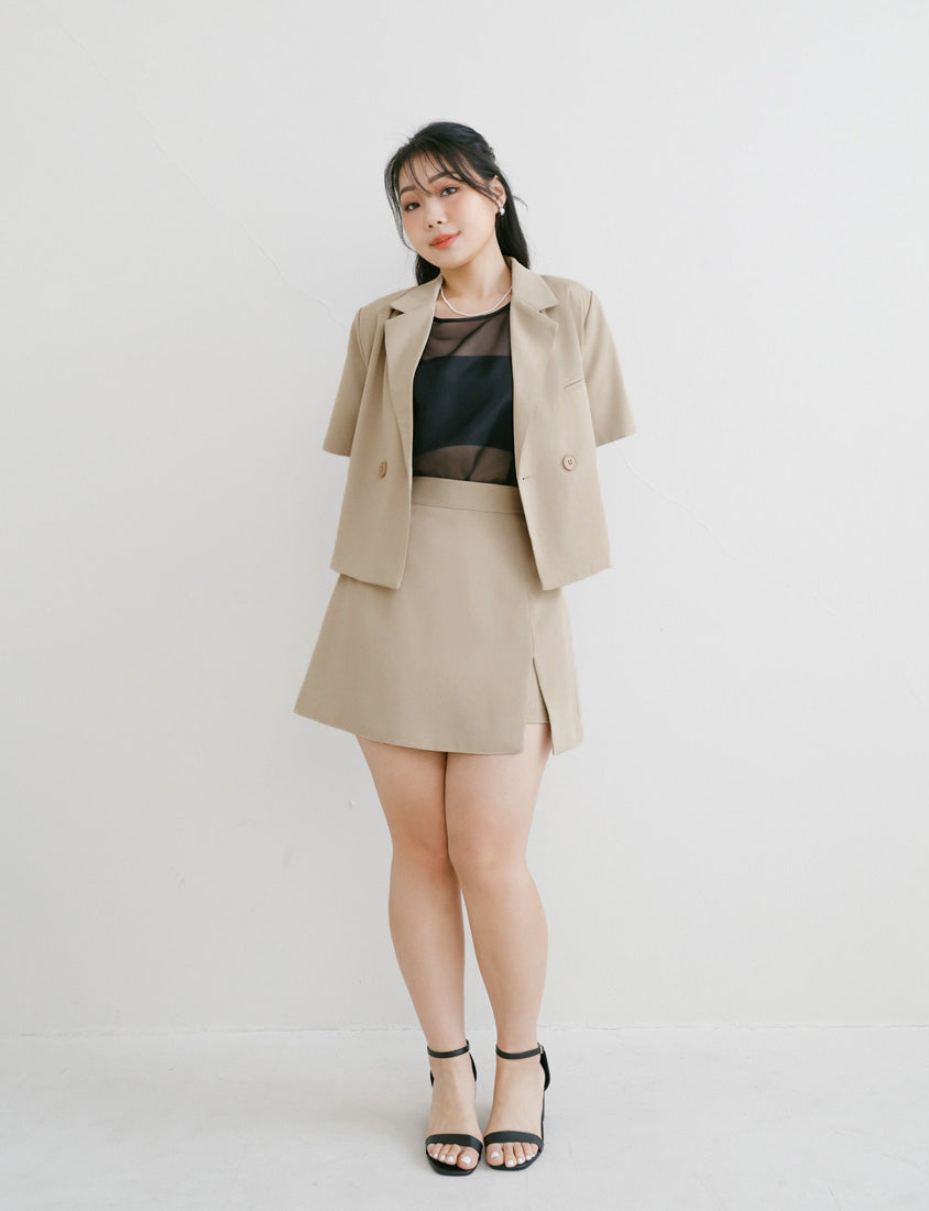 MISS. Sheer Textured Round Neck Puff-Sleeve Plus Size Blouse