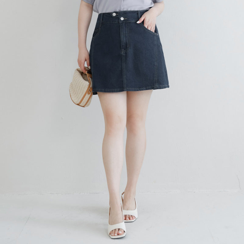 Stitched Waistband Plus Size Denim Skort (With inner pants)